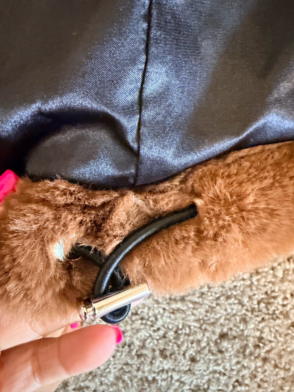 ALO Yoga Knockout Faux Fur Hooded Oversized  Jacket Chocolate Brown size medium - Picture 14 of 15